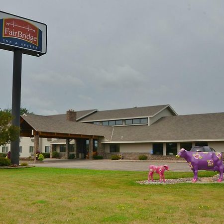 Fairbridge Inn & Suites Thorp Buitenkant foto