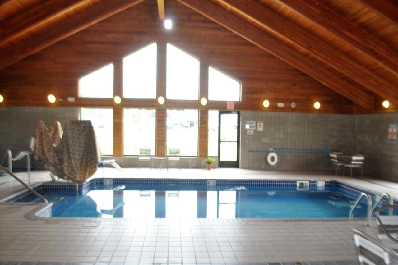 Fairbridge Inn & Suites Thorp Buitenkant foto
