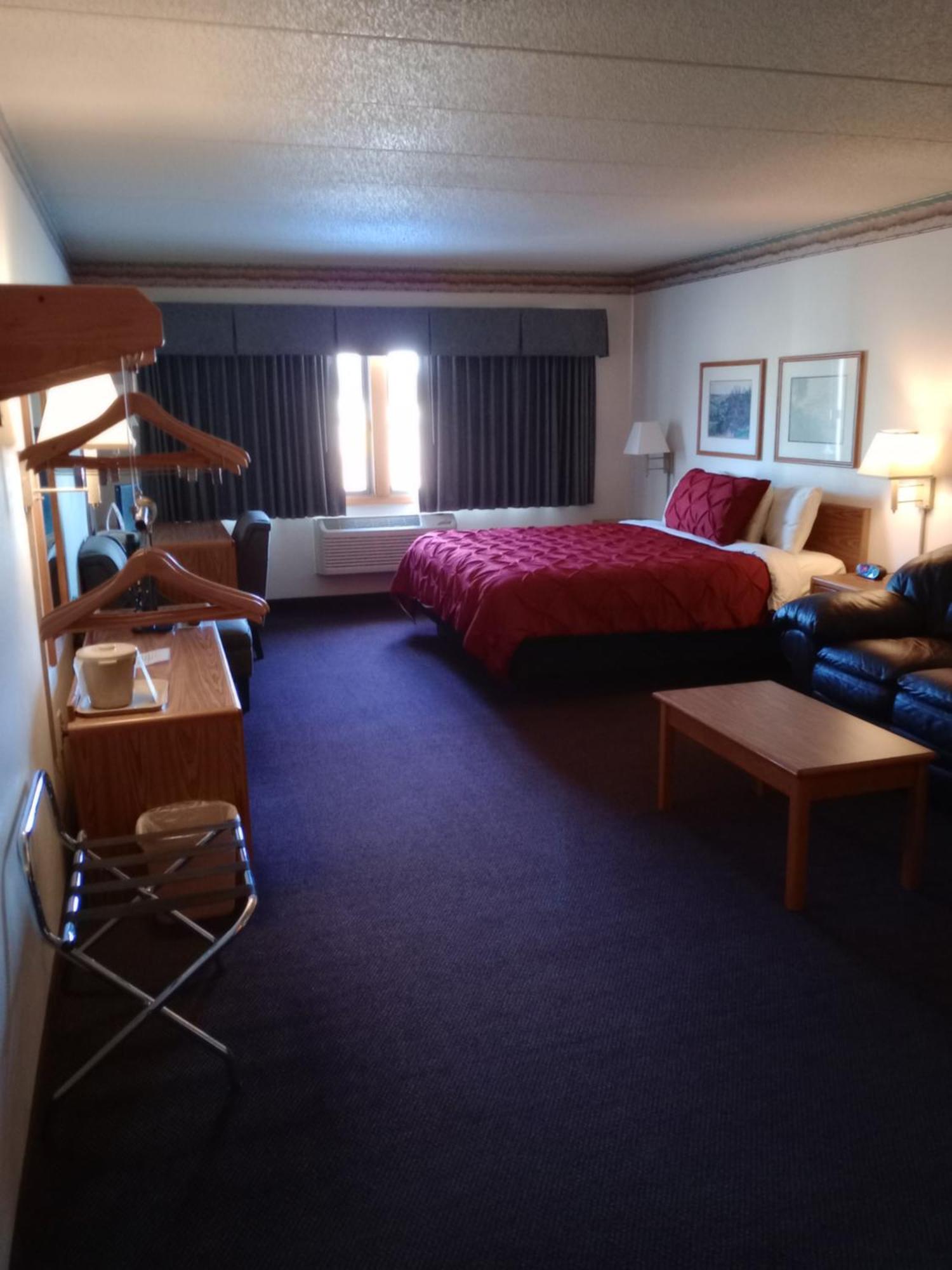 Fairbridge Inn & Suites Thorp Buitenkant foto