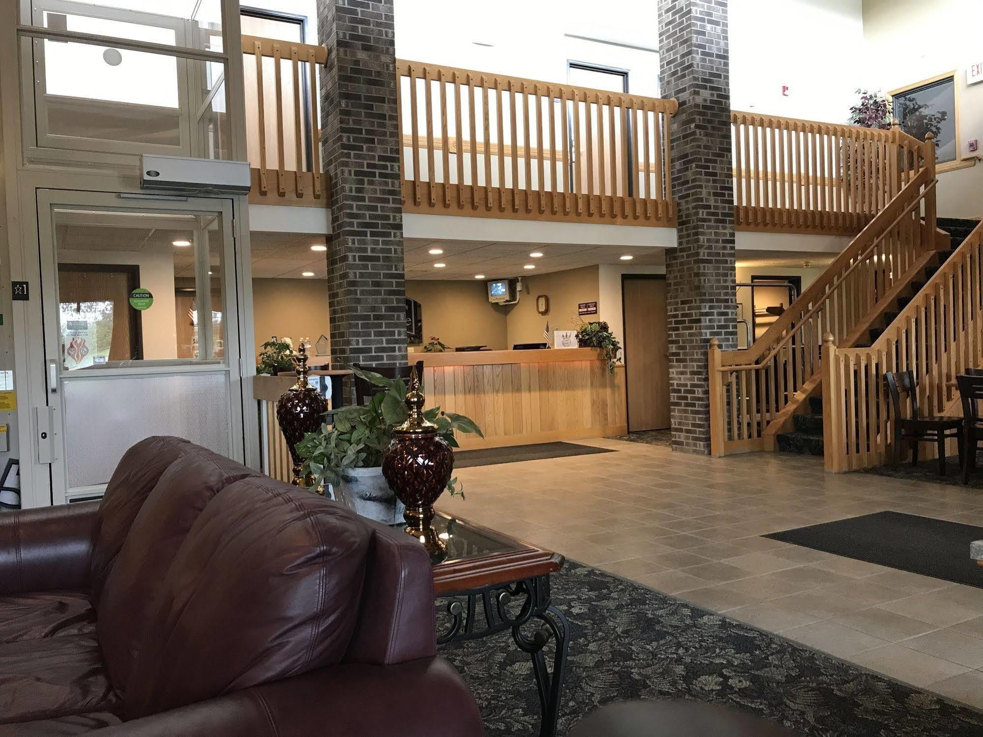Fairbridge Inn & Suites Thorp Buitenkant foto