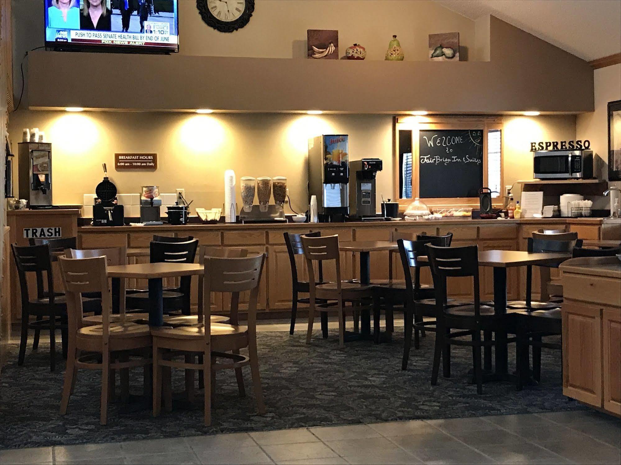 Fairbridge Inn & Suites Thorp Buitenkant foto